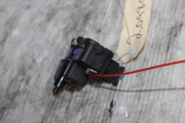 Audi 8R Q5 SQ5 Fuel Door Lock Actuator GENUINE 8K0862153H, 8K0862153J