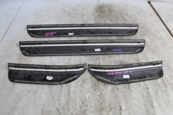 Audi 8R SQ5 Door Sill Trim Strip Set of 4 8R0853373G, 8R0853376G