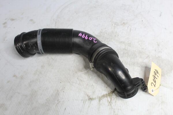 Audi 8V S3/ Volkswagen Mk7 Golf R Air Intake Hose Pipe 5Q0129656N