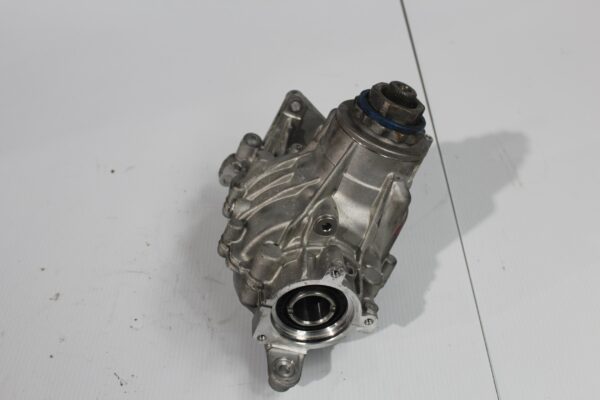 BMW F48 X1 X2 Transfer Case Box PTO 27107646889, 4460410142