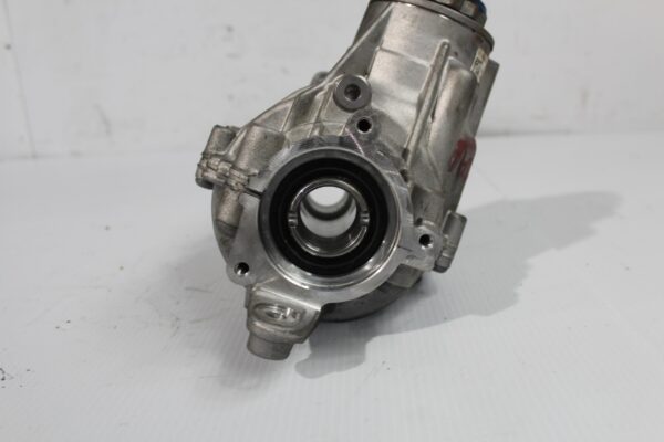 BMW F48 X1 X2 Transfer Case Box PTO 27107646889, 4460410142