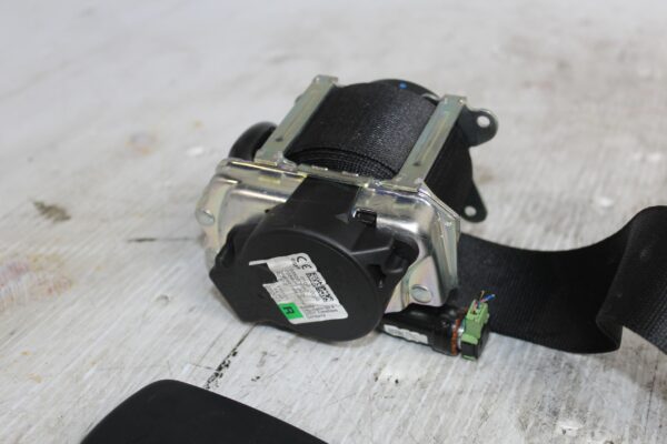 BMW F48 X1 Upper Front Right Seat Belt Tensioner 010R0000, 72117401714