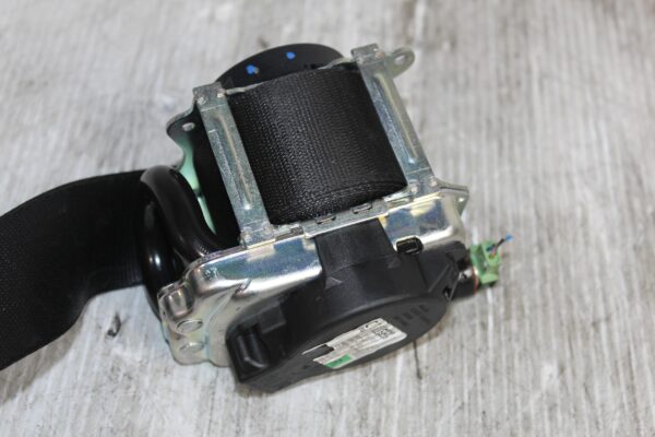 BMW F48 X1 Upper Front Right Seat Belt Tensioner 010R0000, 72117401714