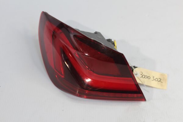 BMW F40 118i Left Tail Light Lamp 63 21 7 450 643, 63217450643