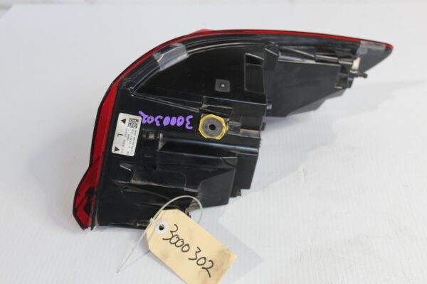 BMW F40 118i Left Tail Light Lamp 63 21 7 450 643, 63217450643