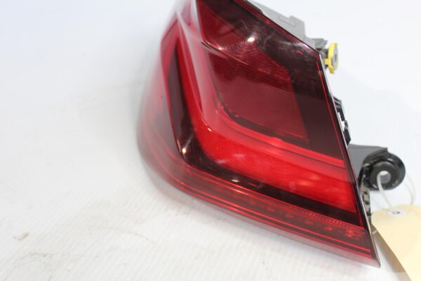 BMW F40 118i Left Tail Light Lamp 63 21 7 450 643, 63217450643