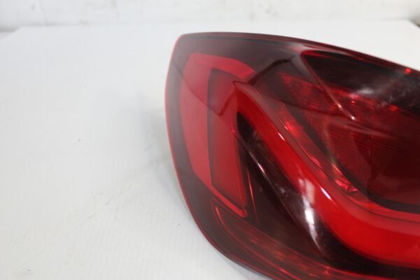 BMW F40 118i Left Tail Light Lamp 63 21 7 450 643, 63217450643