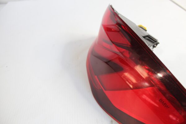 BMW F40 118i Right Tail Light Lamp 63 21 7 450 644, 63217450644