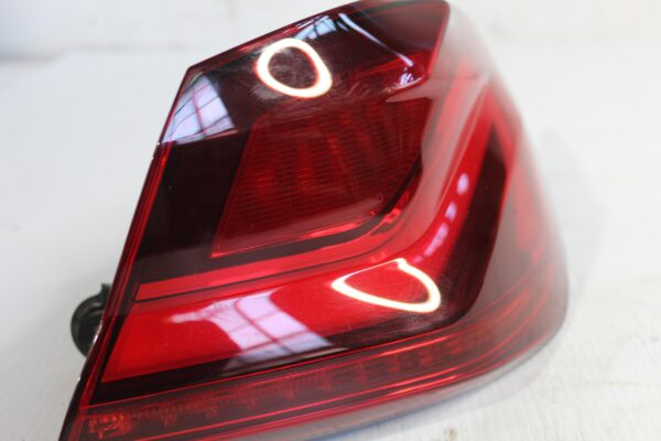 BMW F40 118i Right Tail Light Lamp 63 21 7 450 644, 63217450644