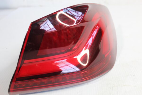 BMW F40 118i Right Tail Light Lamp 63 21 7 450 644, 63217450644