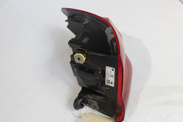 BMW F40 118i Right Tail Light Lamp 63 21 7 450 644, 63217450644