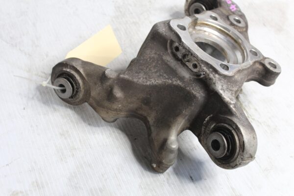 Mercedes Benz W176 W117 A45 CLA45 Rear Right Wheel Knuckle A2469059402, A2469050220