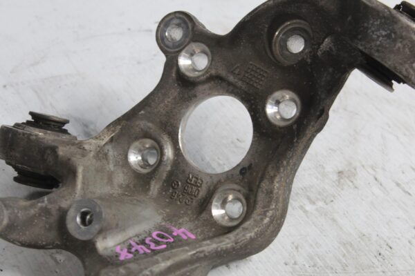 Mercedes Benz W176 W117 A45 CLA45 Rear Right Wheel Knuckle A2469059402, A2469050220