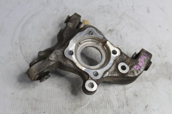 Mercedes Benz W176 W117 A45 CLA45 Rear Right Wheel Knuckle A2469059402, A2469050220