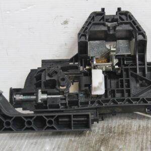 Mercedes W117 CLA Rear Right Door Handle with Carrier - Image 10