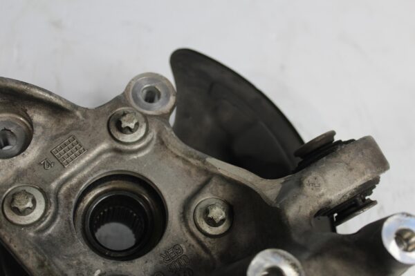 Mercedes Benz W176 A45 AMG Rear Left Knuckle w Hub A2464230220
