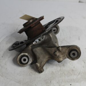 Mercedes Benz W176 A45 AMG Rear Left Knuckle w Hub A2464230220 - Image 3