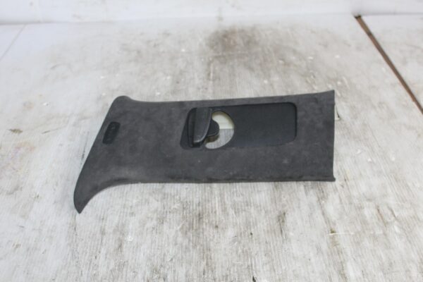Porshce 955 957 9PA Cayenne Right B Pillar Trim Panel 7L5867242T, 95555520003