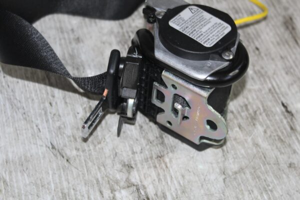 Porsche 955 957 9PA Rear Right Seat Belt Tensioner 609533200,