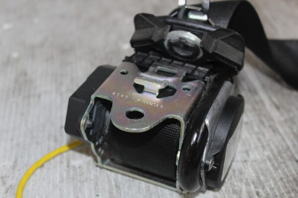 Porsche 955 957 9PA Rear Right Seat Belt Tensioner 609533200,