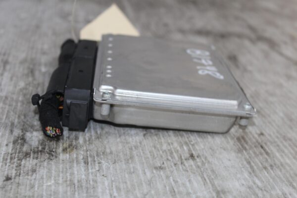 Porshce 955 957 9PA Adaptive Air Suspension Control Unit Module 95561830401