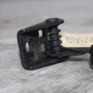 Porsche 955 957 9PA Cayenne Rear Right Belt Latch Clip 7L0857821D, 95580305500 - Image 2
