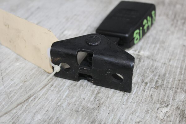 Porsche 955 957 9PA Cayenne Rear Right Belt Latch Clip 7L0857821D, 95580305500