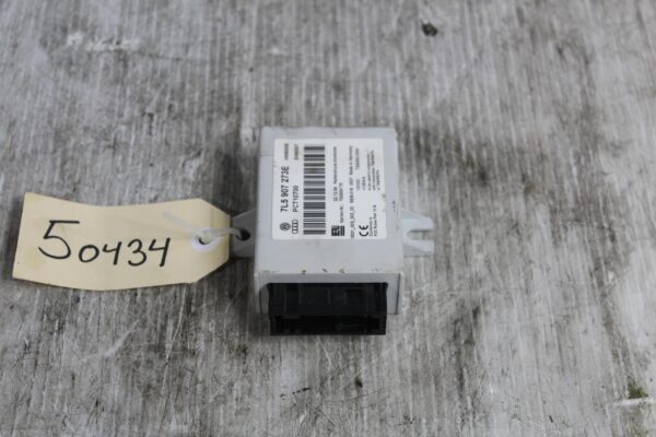 Porsche 955 957 9PA Cayenne Tyre Pressure Control Unit Module 95561810300