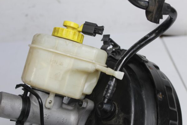 Porsche 955 957 Cayenne Brake Booster w Master Cylinder 95535592420, 95535501610