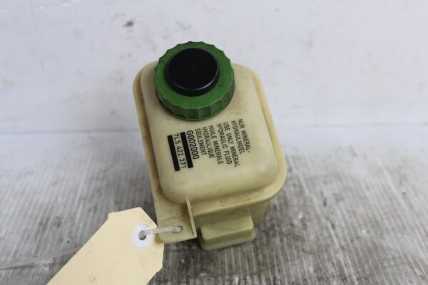 Porsche 955 957 9PA Power Steering Fluid Reservoir 7L5422371, 95531401520