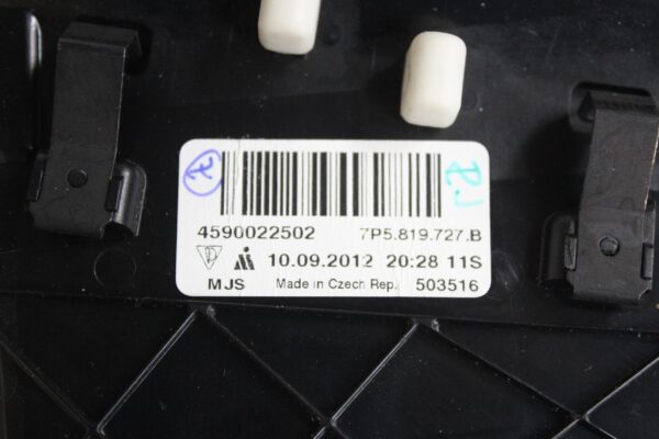 Porsche 92A 958 Left Centre Aircon AC Vent 95855272701, 7P5819727B