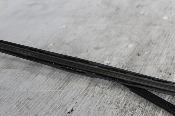 Land Rover Range Rover L494 Sport Right Window Wiper Arm LR033024, LR076834