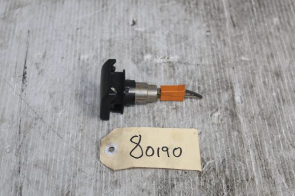 Range Rover Sport L494 Auxiliary Power Socket LR050842, CPLA14K046AA
