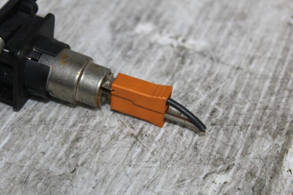 Range Rover Sport L494 Auxiliary Power Socket LR050842, CPLA14K046AA