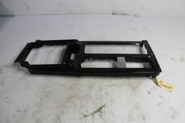 Land Rover L462 Discovery 5 Centre Console Panel Trim LR082571, HY32044E04CB