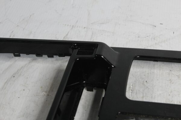 Land Rover L462 Discovery 5 Centre Console Panel Trim LR082571, HY32044E04CB