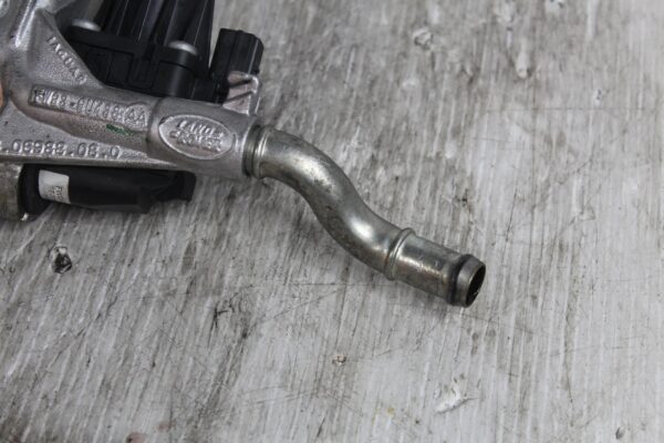 Range Rover Sport L494 3.0L EGR Valve Cooler Unit LR063122, FW939U438AA