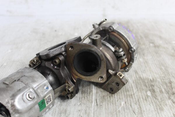 Range Rover Sport L494 RH Secondary Turbo Turbocharger LR062000, LR116631