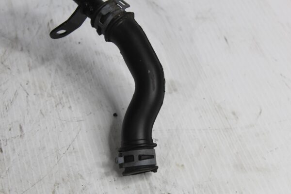 Range Rover Sport L494 3.0L SDV6 Crankcase Vent Tube LR062010, FPLA6C661AA