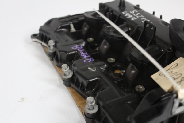 Range Rover Sport L494 SDV6 Left Inlet Manifold Cylinder Head Cover LR074623