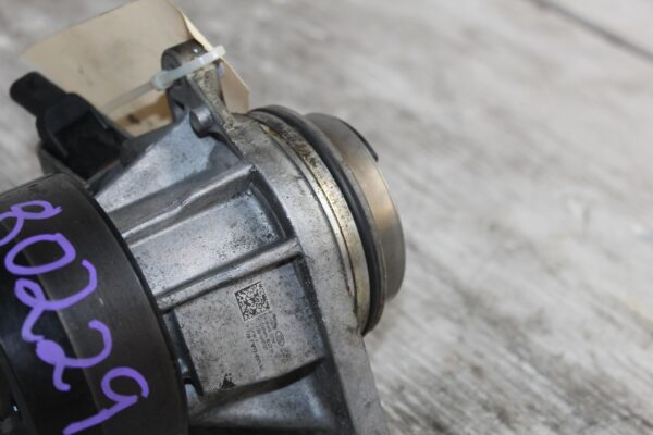 Range Rover Sport L494 Engine Coolant Water Pump LR089625, FW938501AD