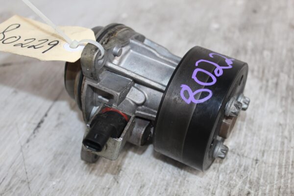 Range Rover Sport L494 Engine Coolant Water Pump LR089625, FW938501AD