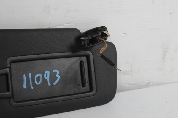 Audi 8V A3 S3 / FY Q5 Driver Right Side Sun Visor 8V5857552AE