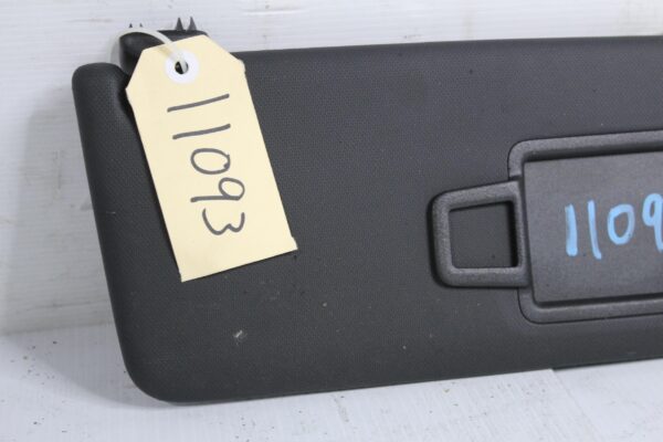 Audi 8V A3 S3 / FY Q5 Driver Right Side Sun Visor 8V5857552AE