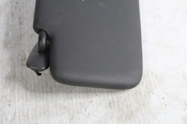 Audi 8V A3 S3 / FY Q5 Driver Right Side Sun Visor 8V5857552AE
