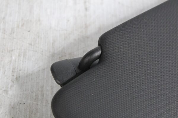 Audi 8V A3 S3 / FY Q5 Driver Right Side Sun Visor 8V5857552AE