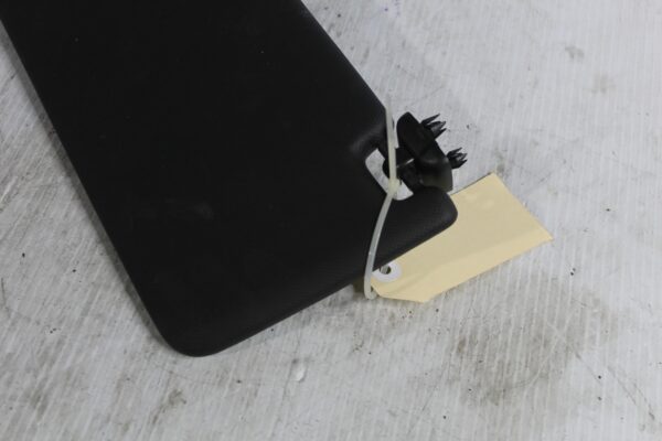 Audi 8V A3 S3 / FY Q5 Driver Right Side Sun Visor 8V5857552AE