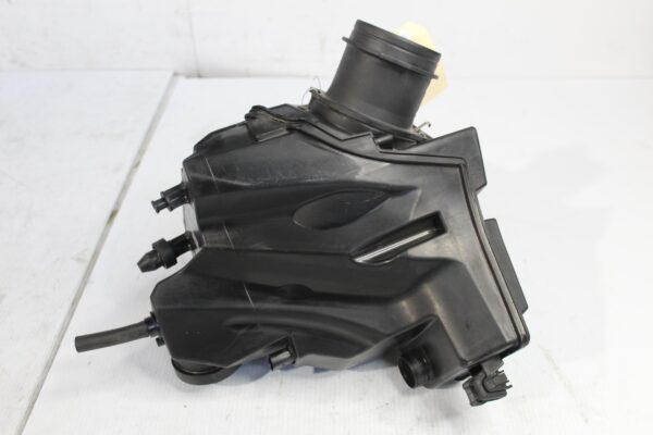 Audi B8 A4 A5 Q5 Air Intake Filter Box 8K0133835F