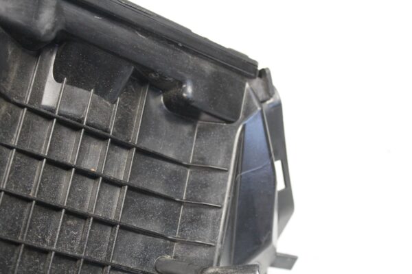 Audi B8 A4 A5 Q5 Air Intake Filter Box 8K0133835F