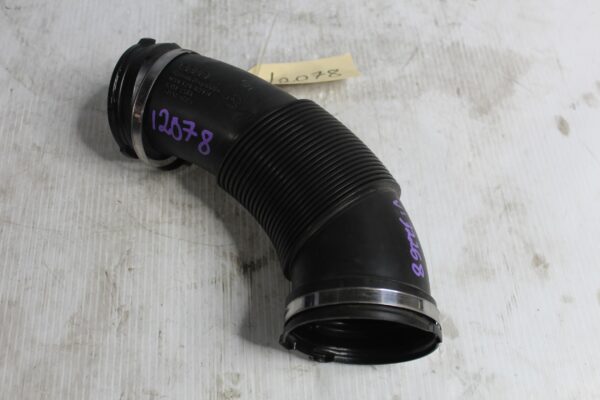 Audi 8R SQ5 Plastic Air Intake hose With Clamps 059129629B